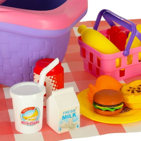 Kosz piknikowy koszyk owoce soki napoje jedzenie prowiant przekąski na piknik