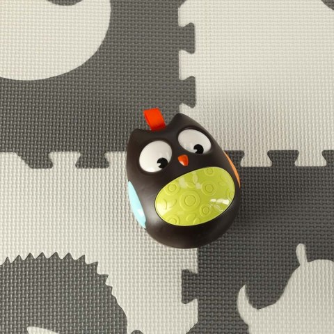 Wańka wstańka sowa sensoryczna kiwajka czarna